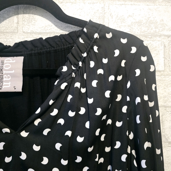 Anthro. Dolan Blouse - Picture 2 of 8